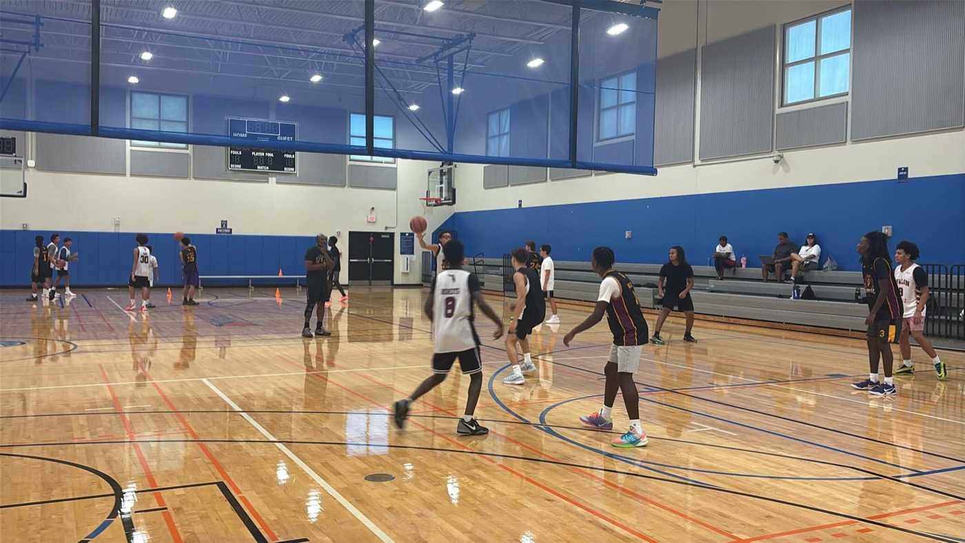 Avalon Kingz game action